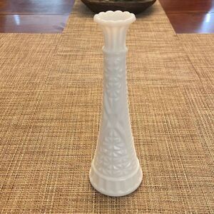 Vintage White Milk Glass Bud Vase Classic Diamond Starburst Scalloped Top Edge